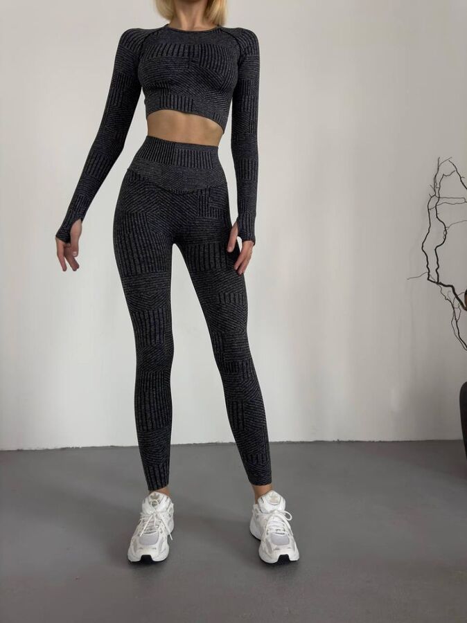 Костюм для фітнесу трійка лосіни з еффектом push up ,топ , рашгард. Мод. FS1751